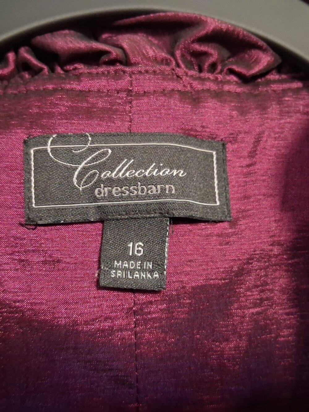 Collection Dress Barn Women's Purple Ruffled Blouse Size 16 Dressy Mobwife Shiny - Picture 2 of 6